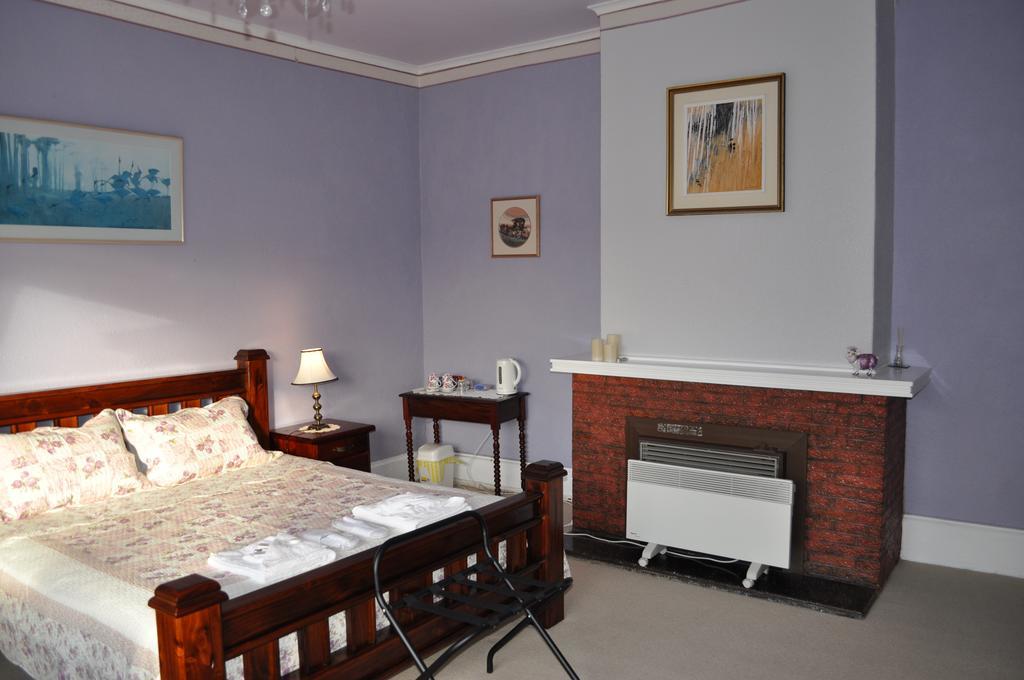 Roslyn House Bed & Breakfast Bushy Park 외부 사진