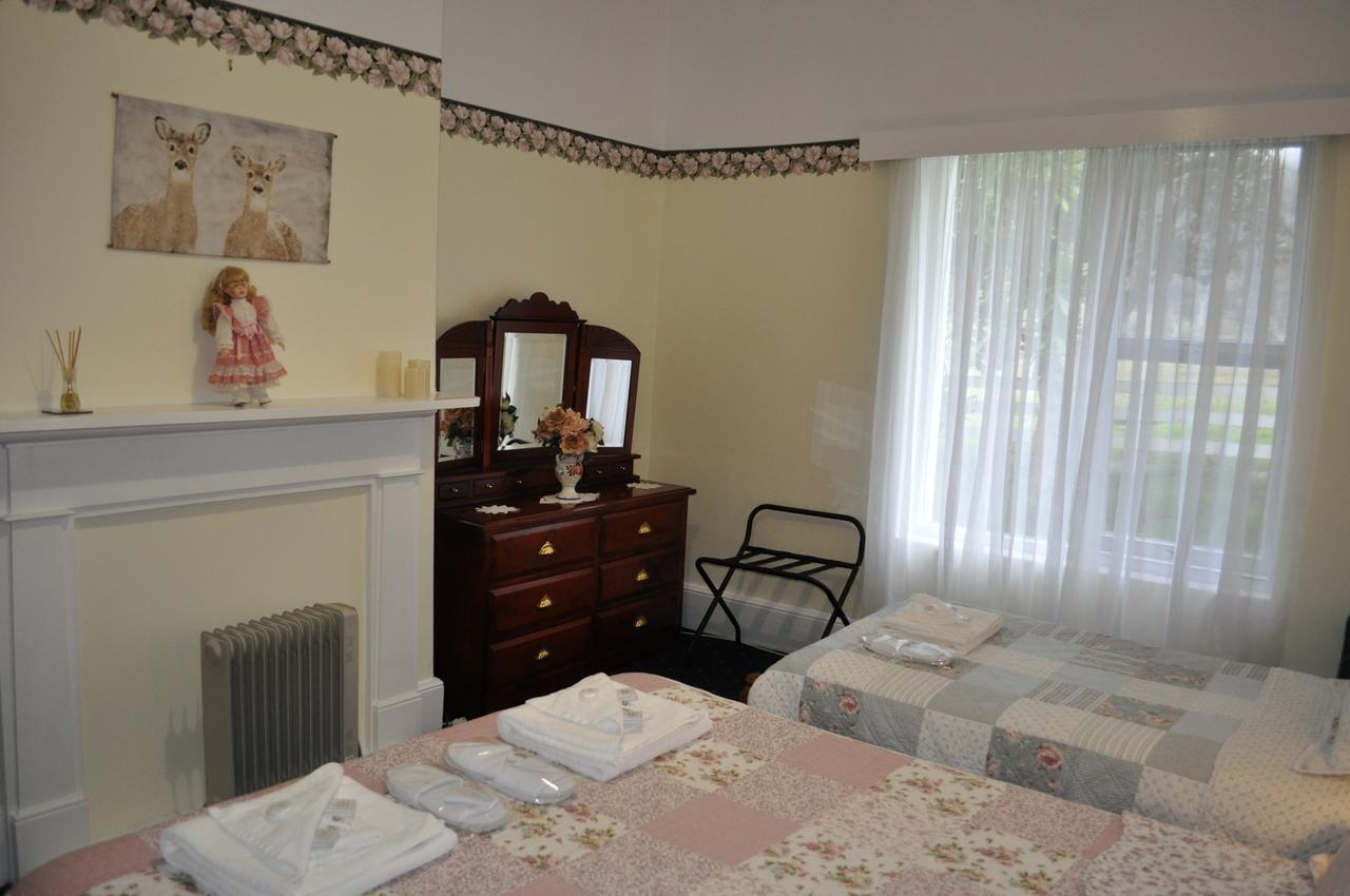 Roslyn House Bed & Breakfast Bushy Park 외부 사진