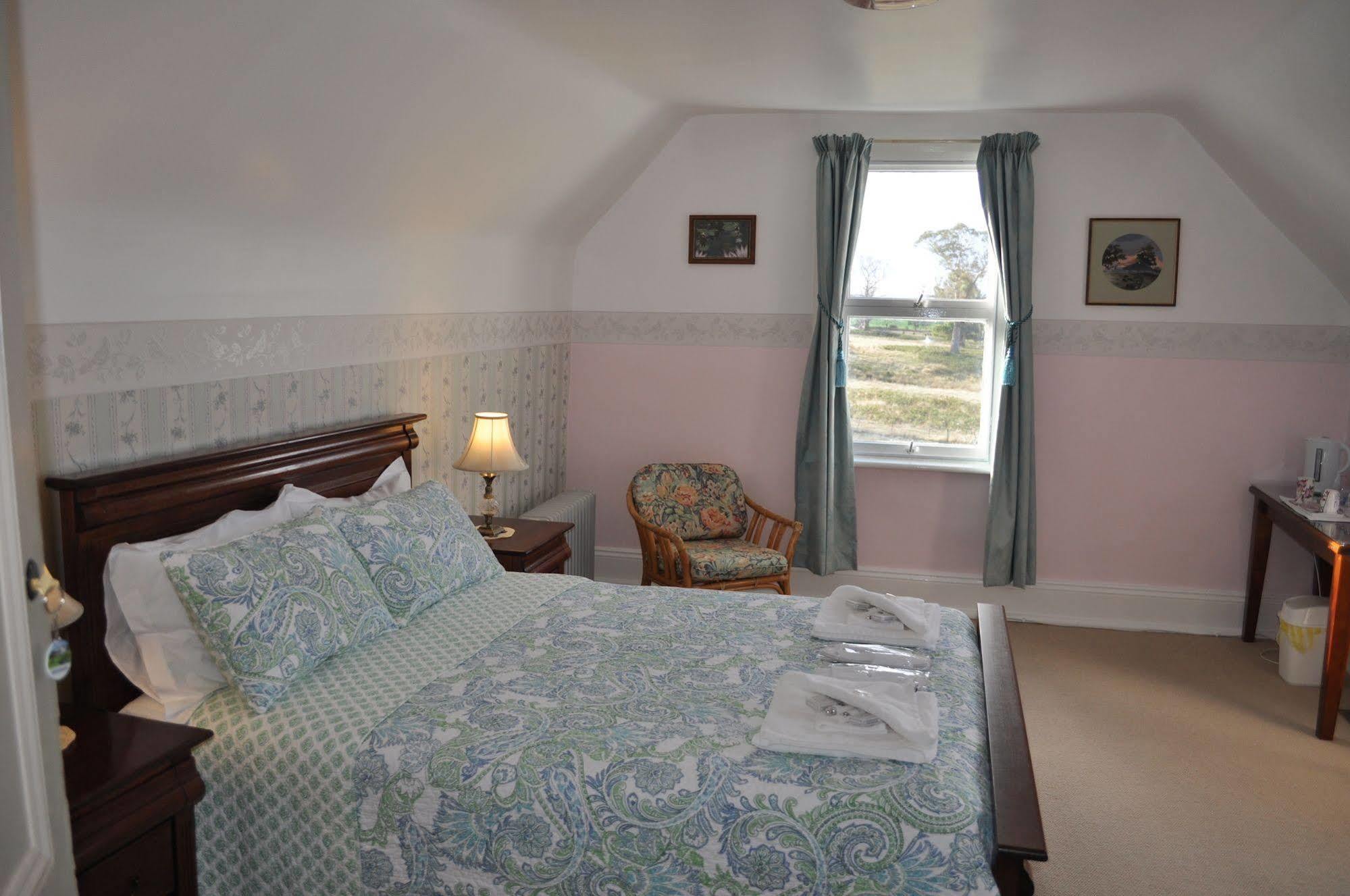 Roslyn House Bed & Breakfast Bushy Park 외부 사진