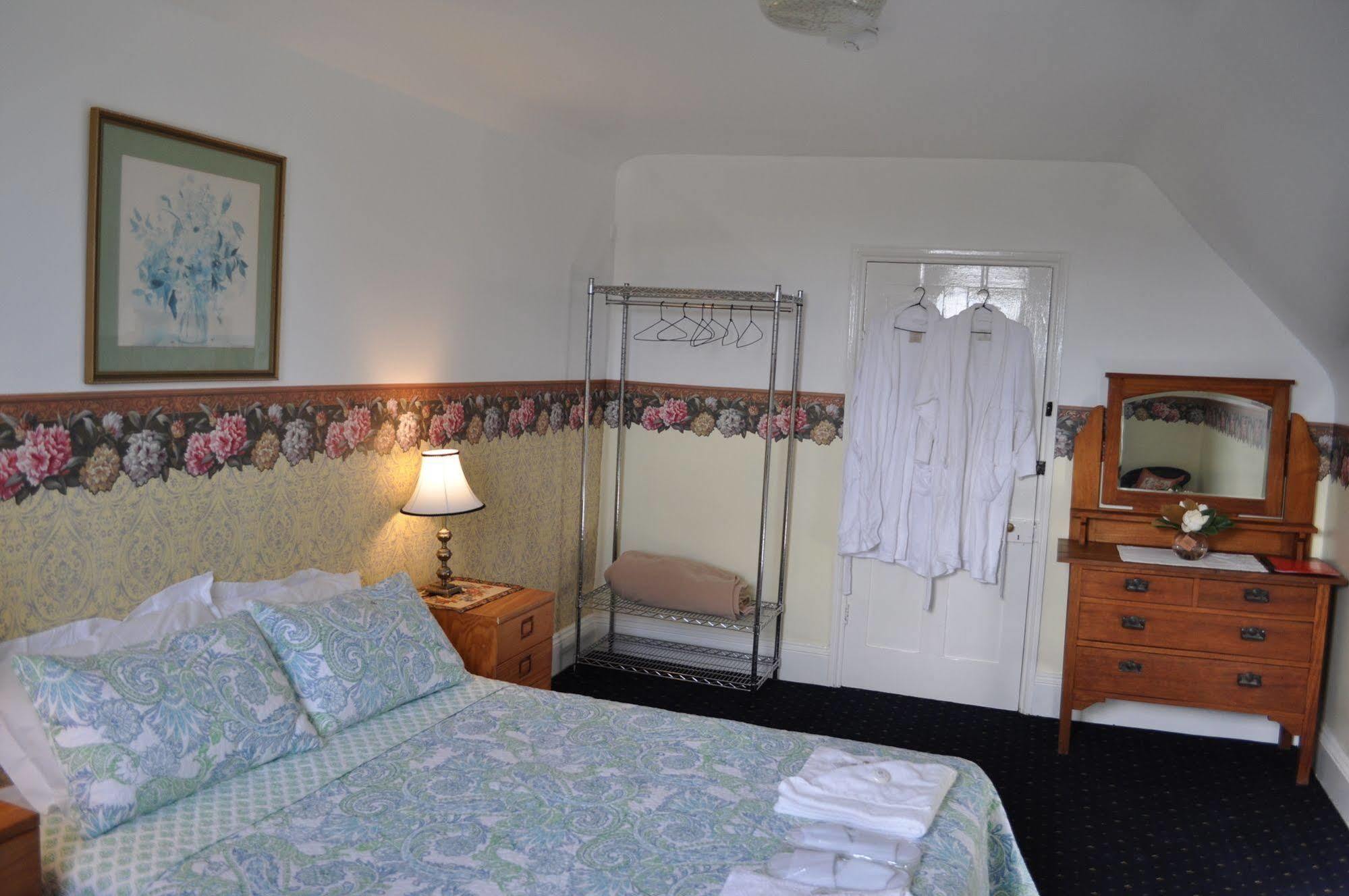 Roslyn House Bed & Breakfast Bushy Park 외부 사진