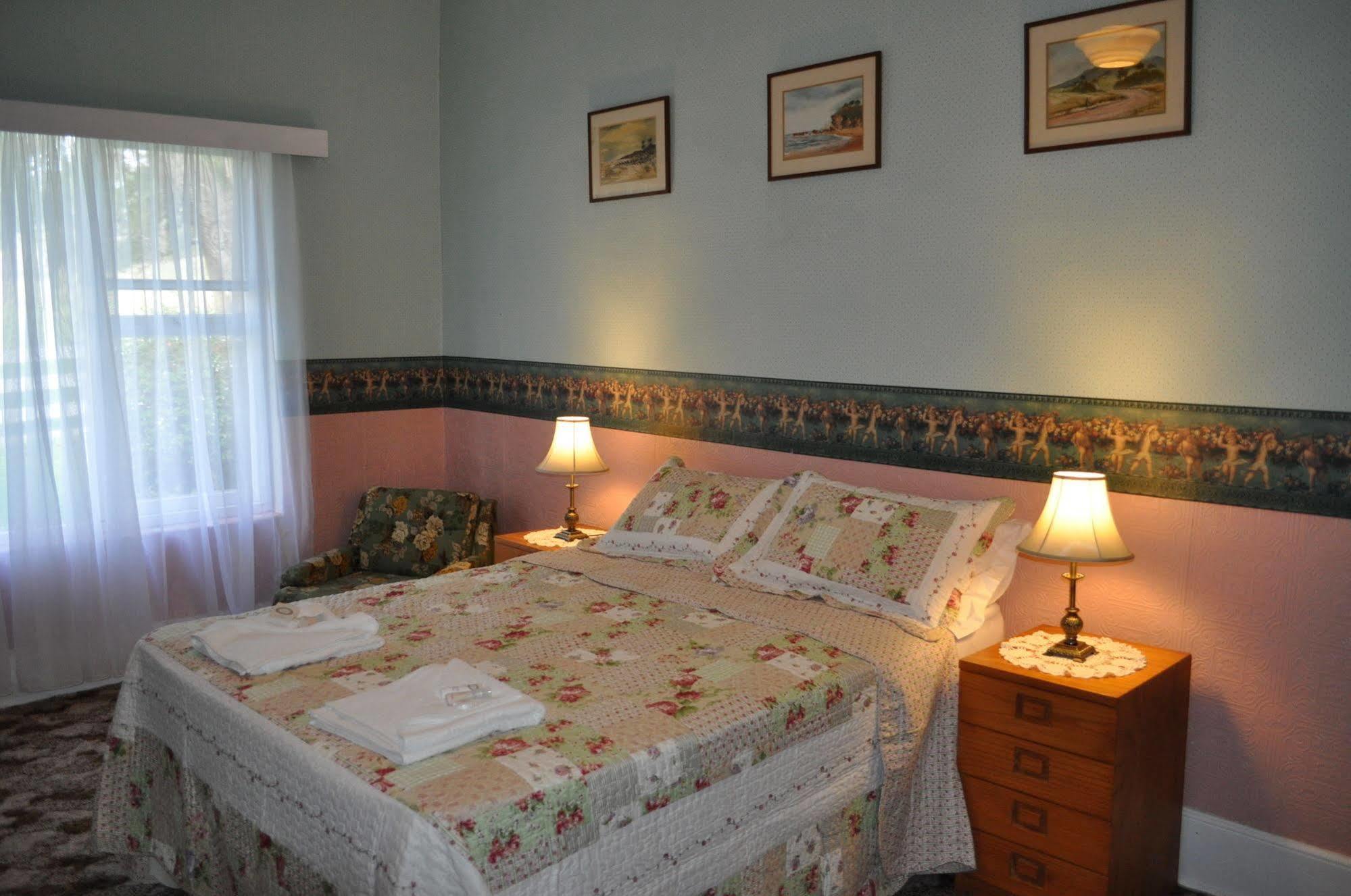 Roslyn House Bed & Breakfast Bushy Park 외부 사진